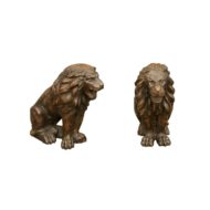 Pair of Italian 1880s Small Walnut Hand-Carved Lion Sculptures with Dark Patina