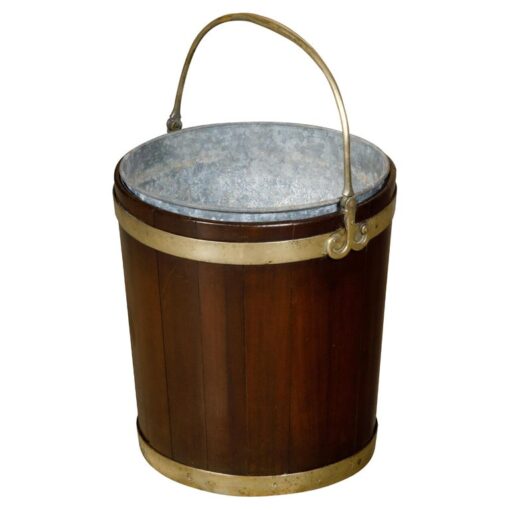 English Victorian Period 19th Century Oak and Brass Peat Bucket with Tôle Liner
